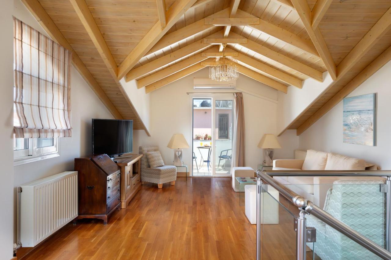 Elegant Living Apartment *