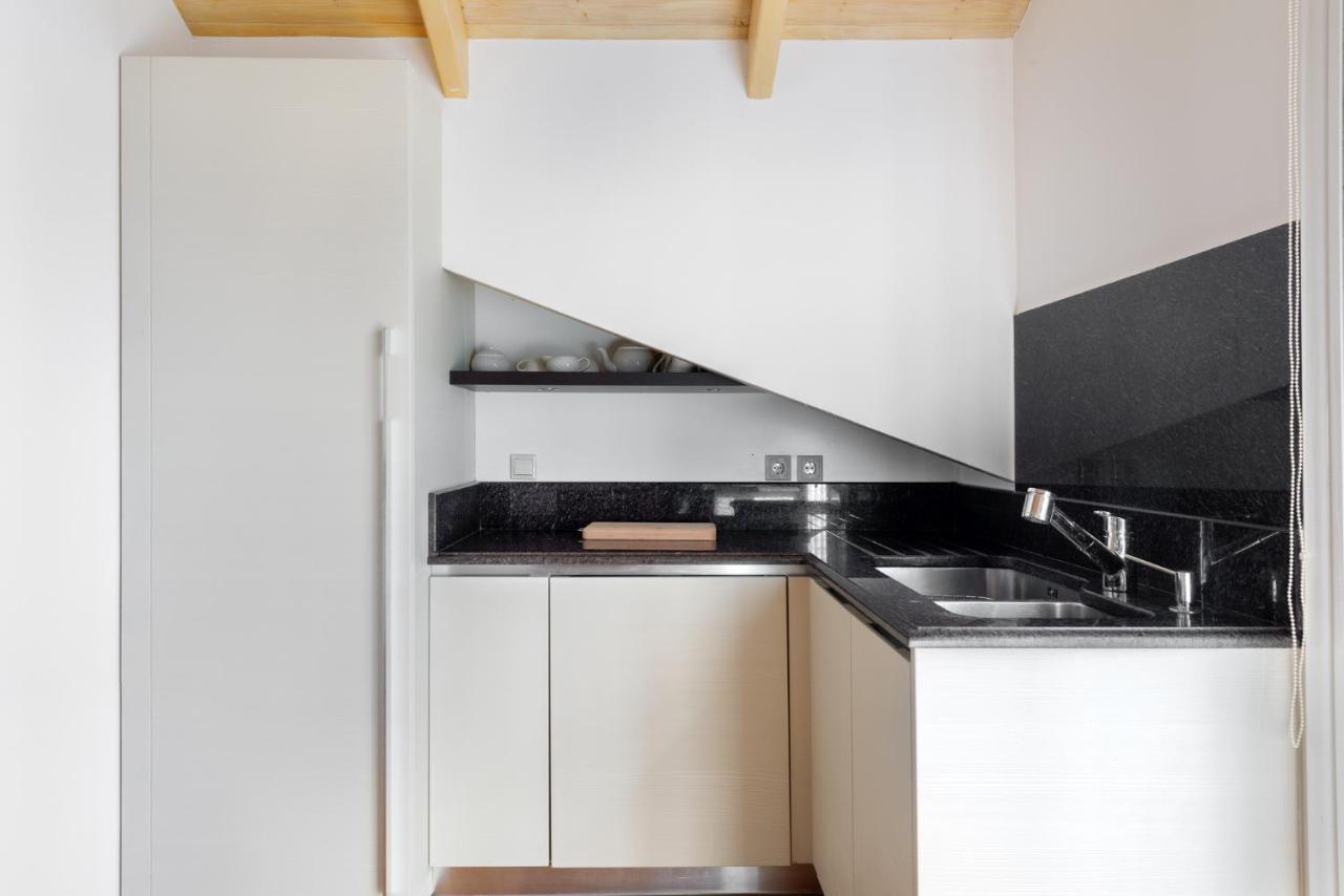 Elegant Living Apartment